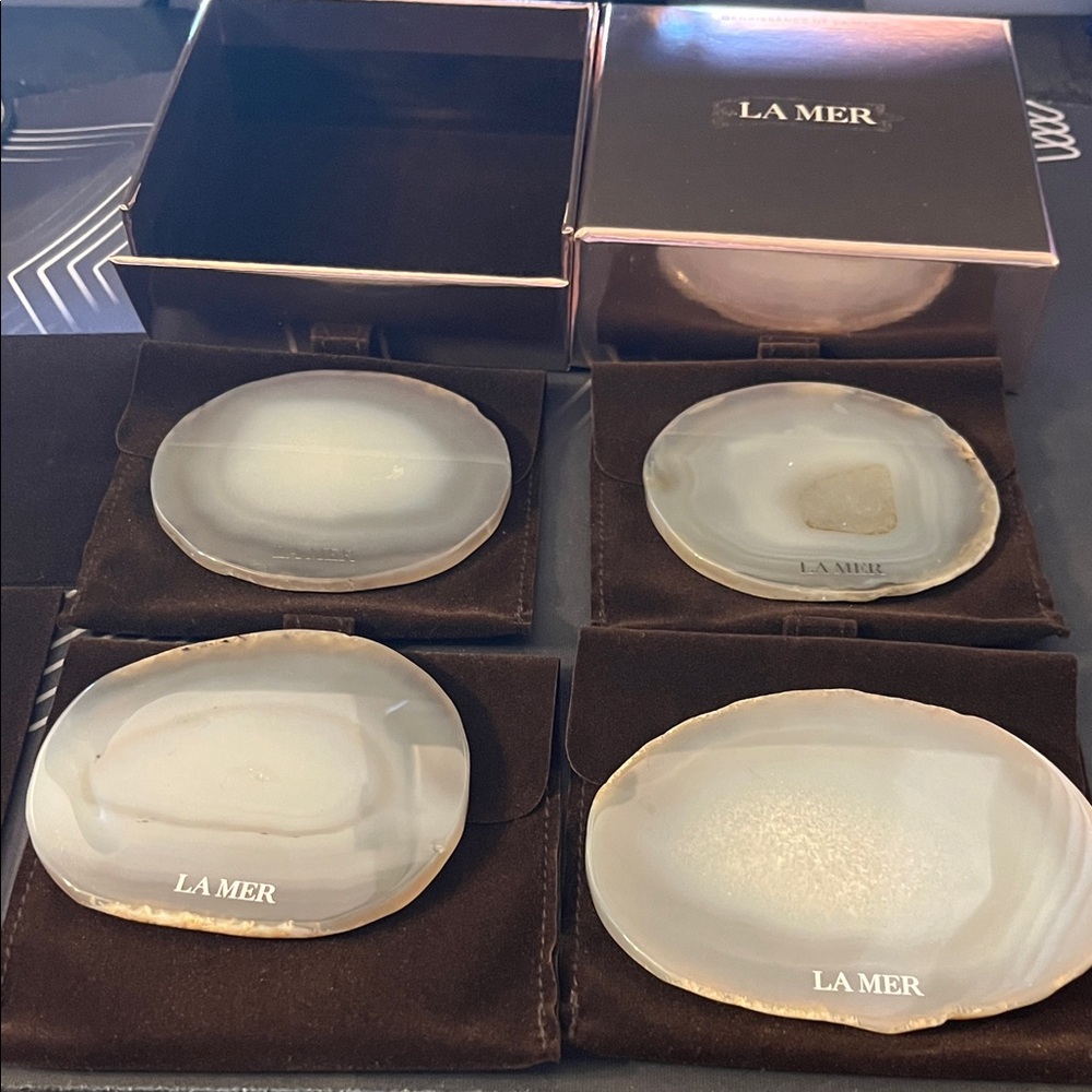 NWT Genaissance de La Mer 4-Piece Set of Agate Casters